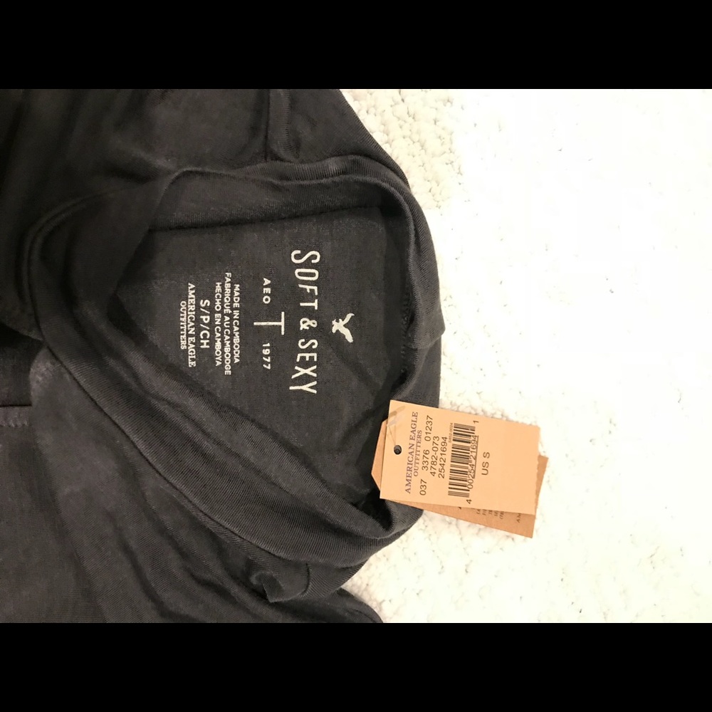 American Eagle Top - Picture 3 of 3